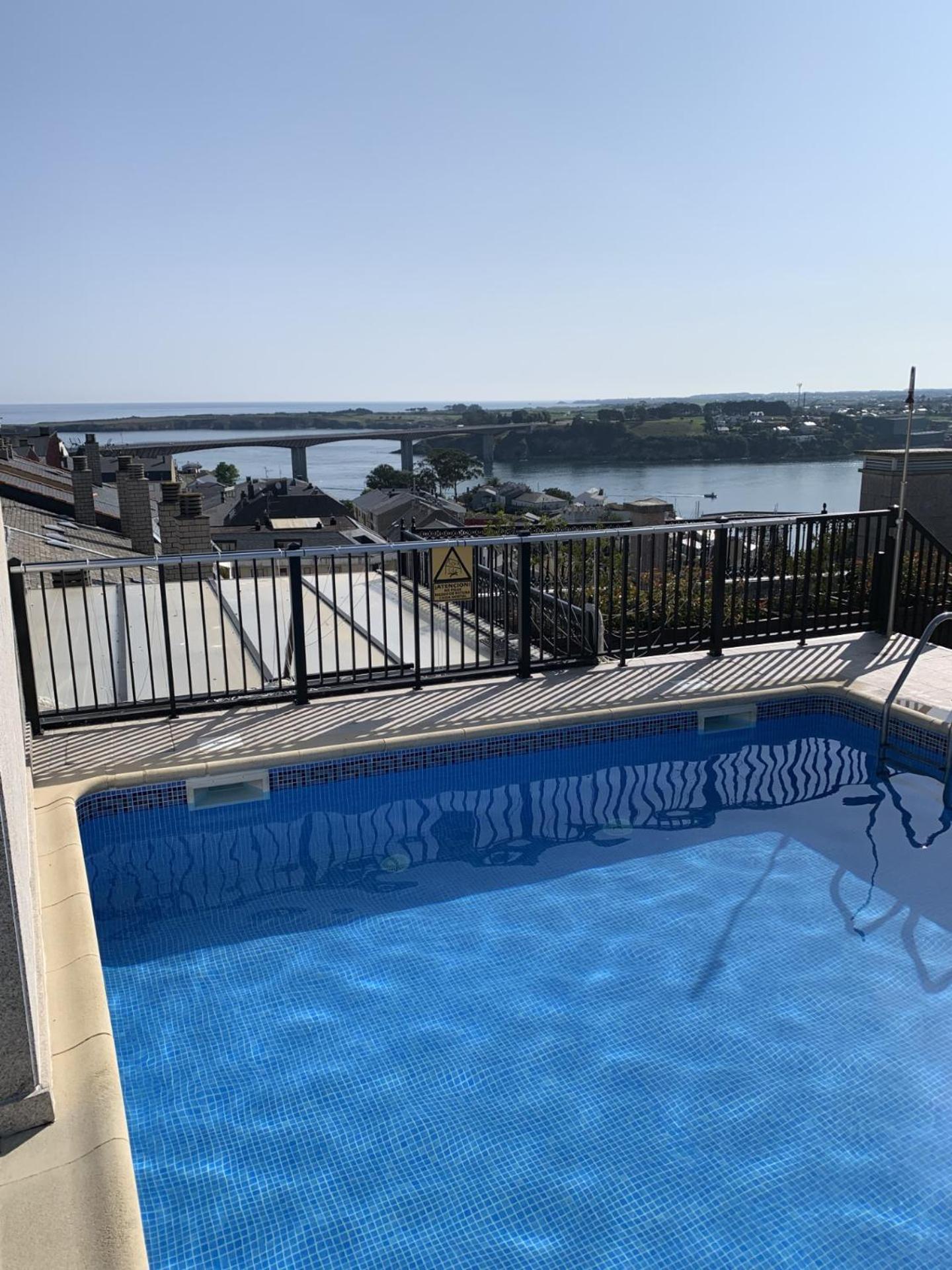 Moderno Piso Con La Mejor Terraza De Ribadeo Y Vistas Maravillosas Ngoại thất bức ảnh
